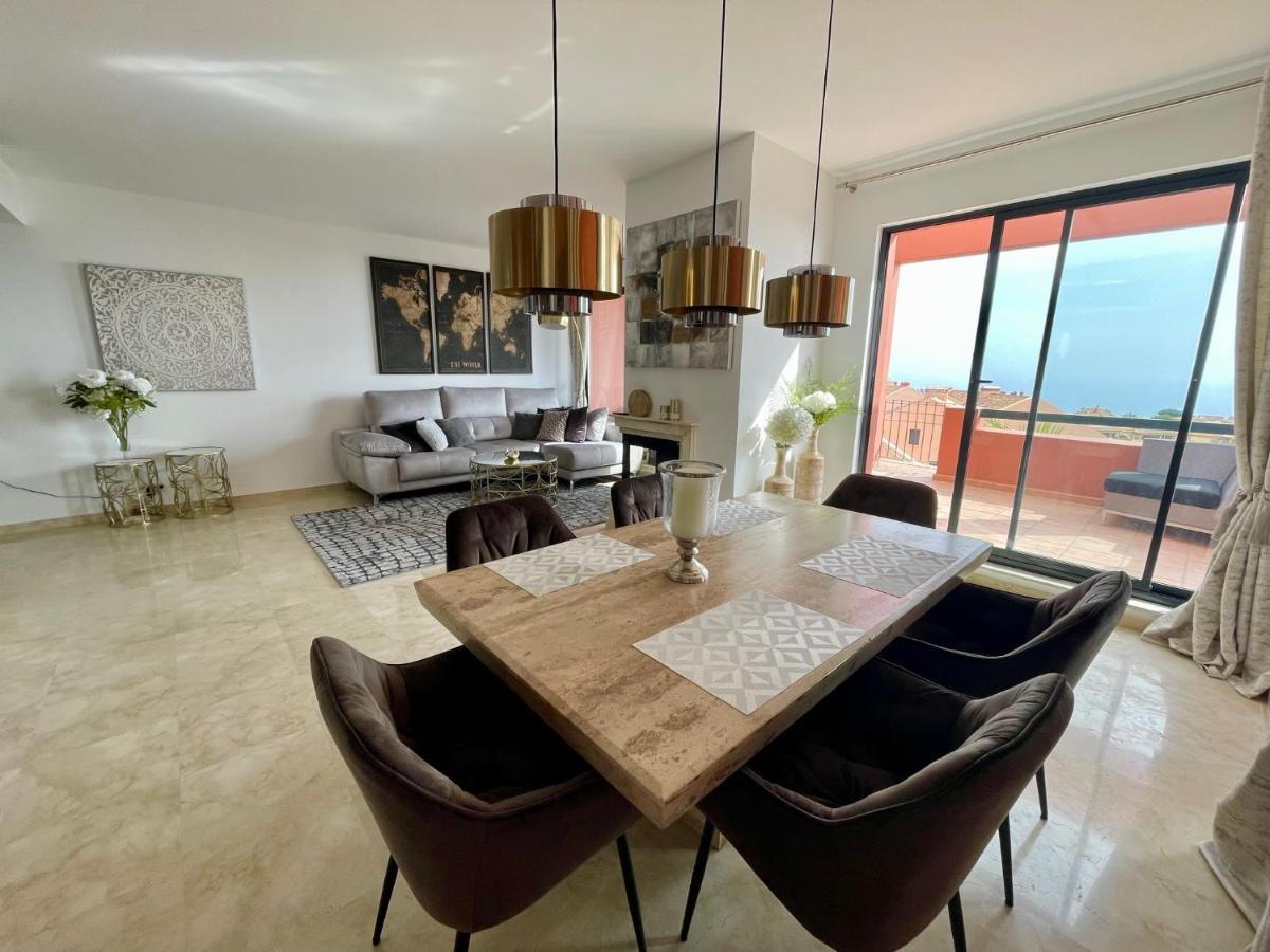 Calahonda Luxury Apartment With A Stunning Sea View Mijas Zewnętrze zdjęcie