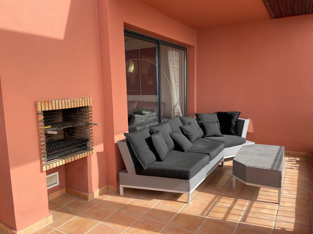 Calahonda Luxury Apartment With A Stunning Sea View Mijas Zewnętrze zdjęcie